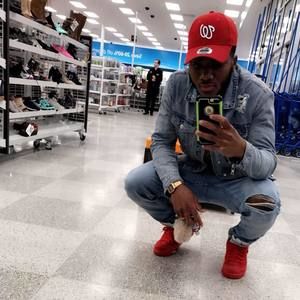 Meet your Posher, Raymond